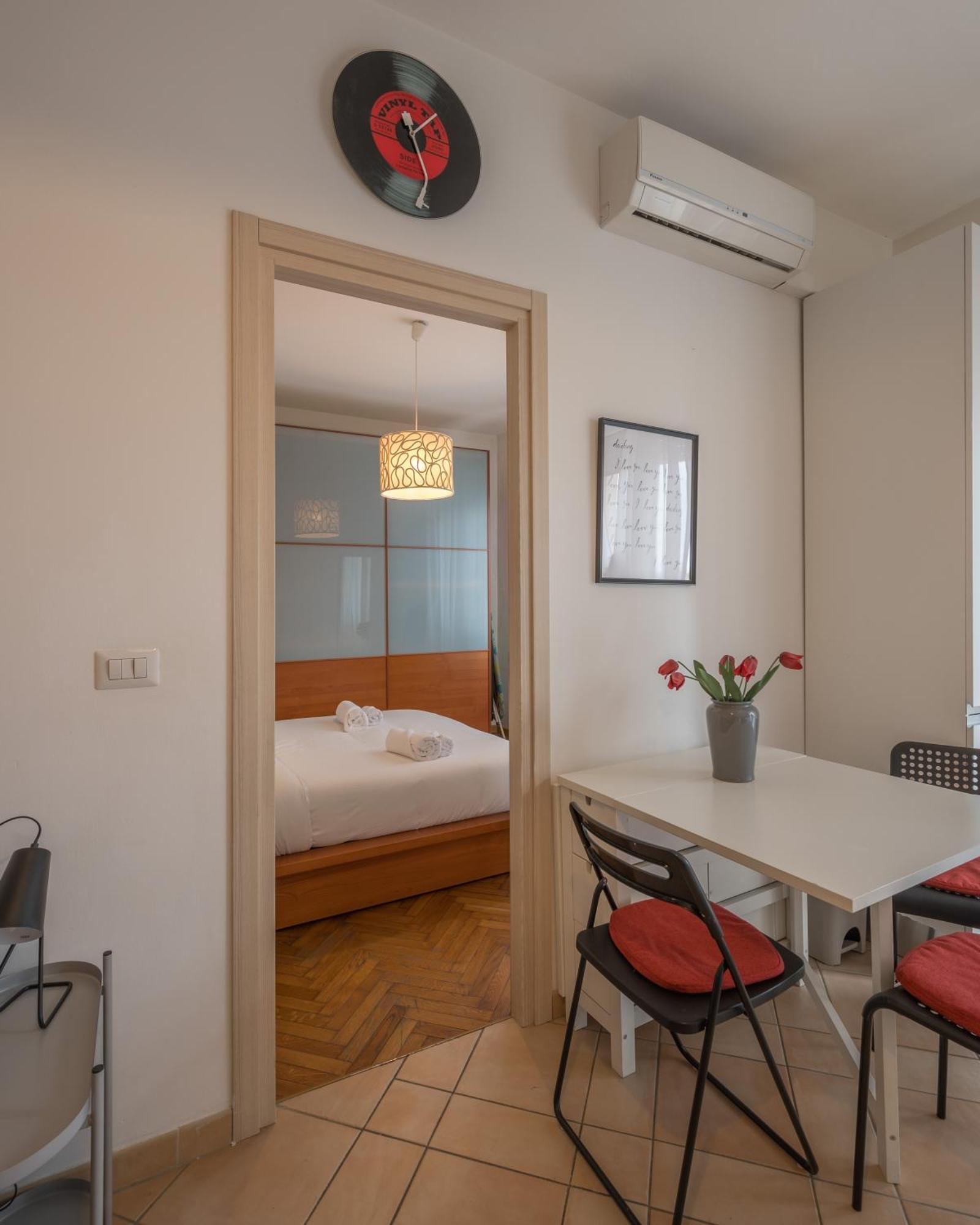 Primopiano - Palmanova Apartment Milan Bagian luar foto